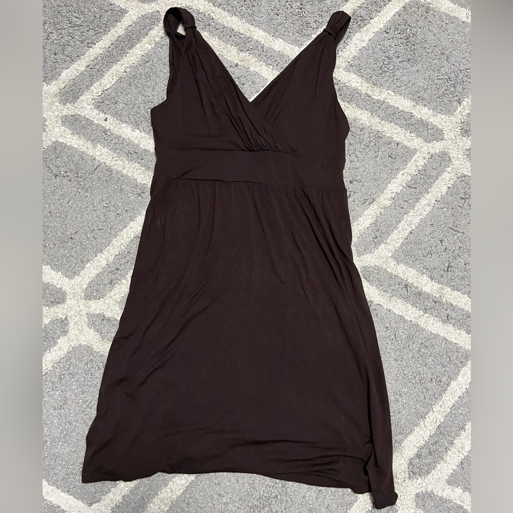 Brown v-neck midi dress